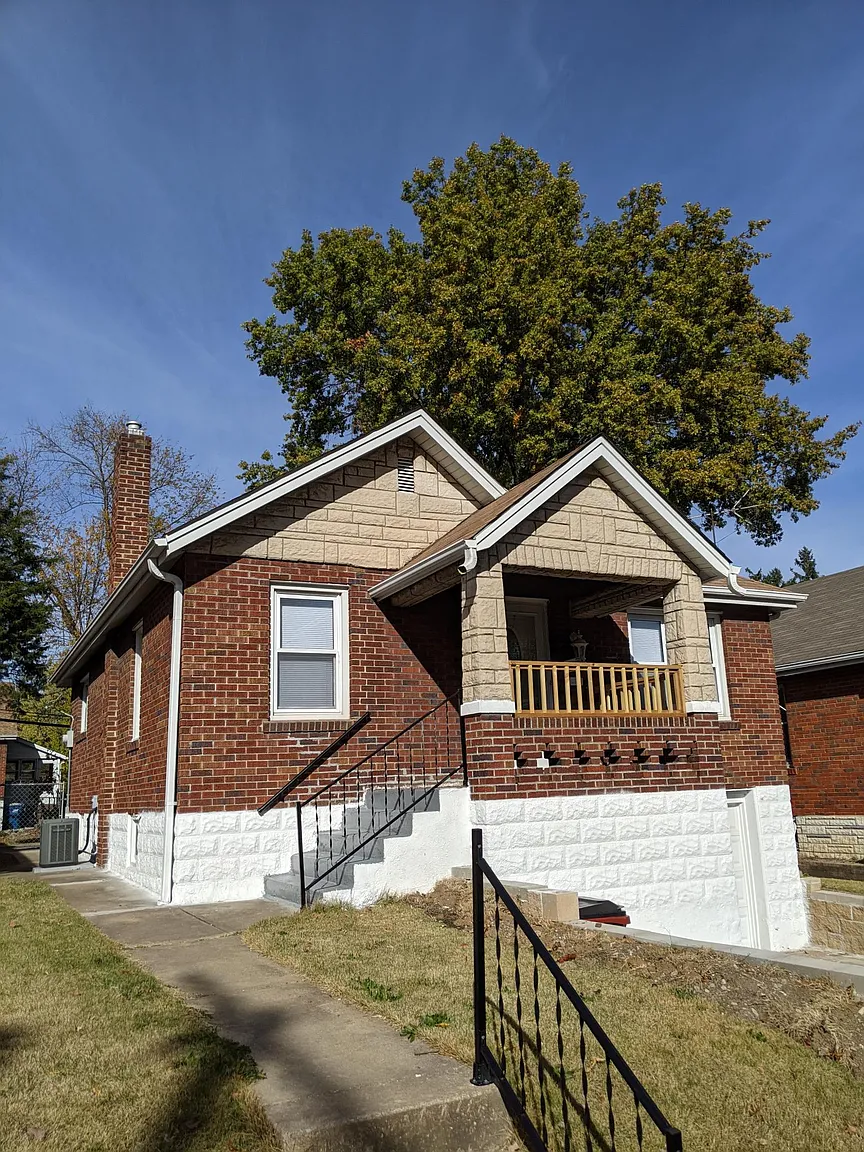 8971 Saint Louis Ave photo 1