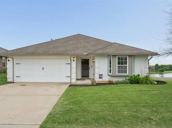 4229 Syracuse St, Moore, OK 73160