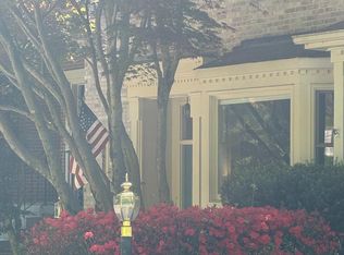 9049 Golden Sunset Ln, Springfield, VA 22153