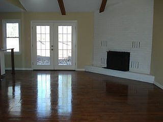 2nd image of 240 Rainwood Ter
