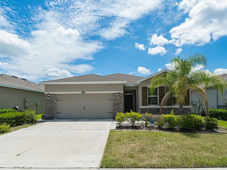 1092 Pipestone Pl — Photo 4