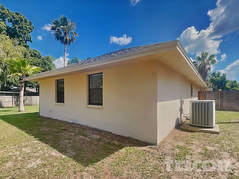 352 N Fork Pl — Photo 16