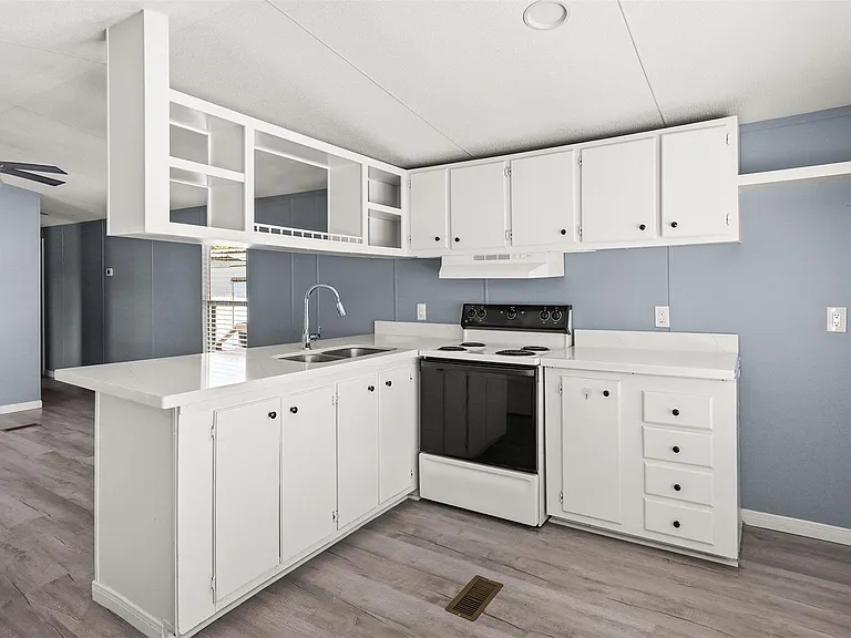 2222 N Austin Ave #44 — Photo 11