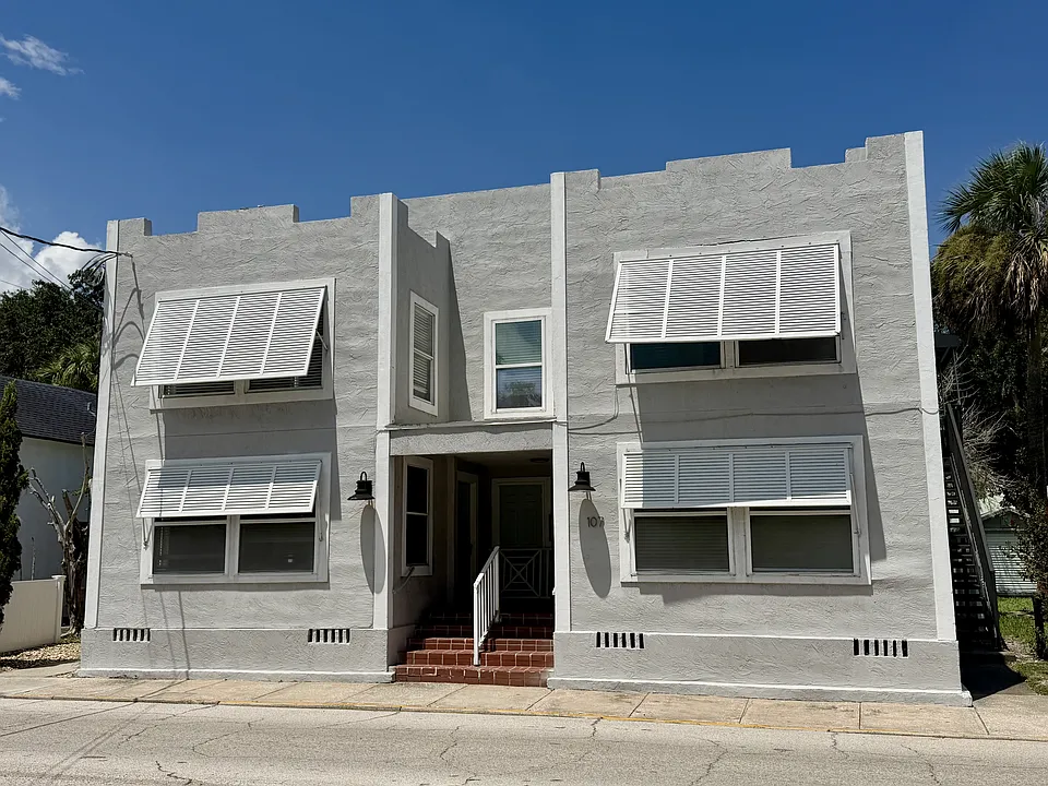 107 Washington St #1