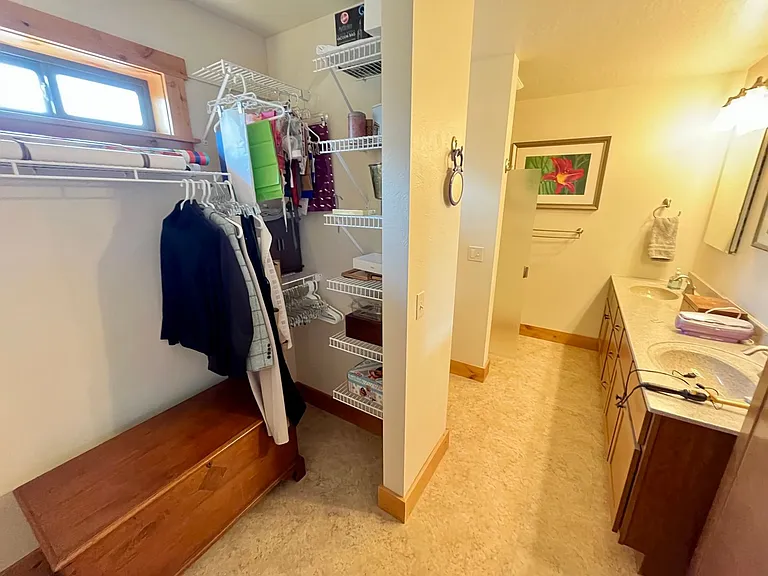 4015 S Russell St — Photo 17