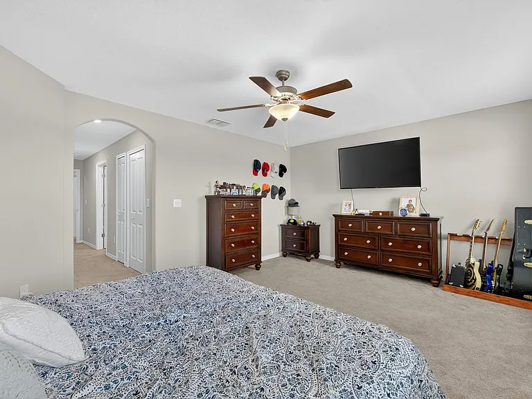 824 Royal Empress Dr — Photo 44