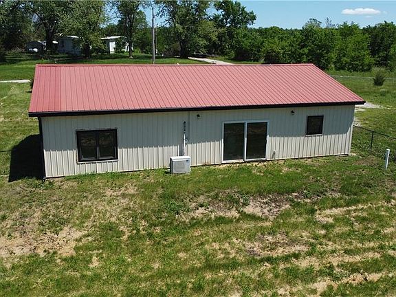 4th image of 13960 NE County Road 11303 Rd