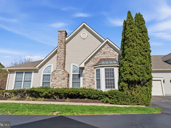606 Bellflower Rd, Langhorne, PA 19047