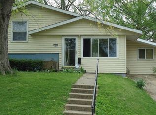 63 S State St, Danville, IL