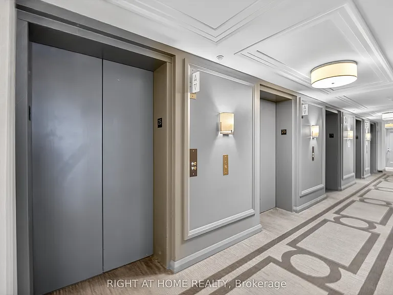 155 Yorkville Ave #2512 — Photo 2