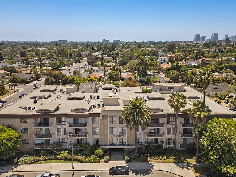2175 S Beverly Glen Blvd #406 — Photo 5