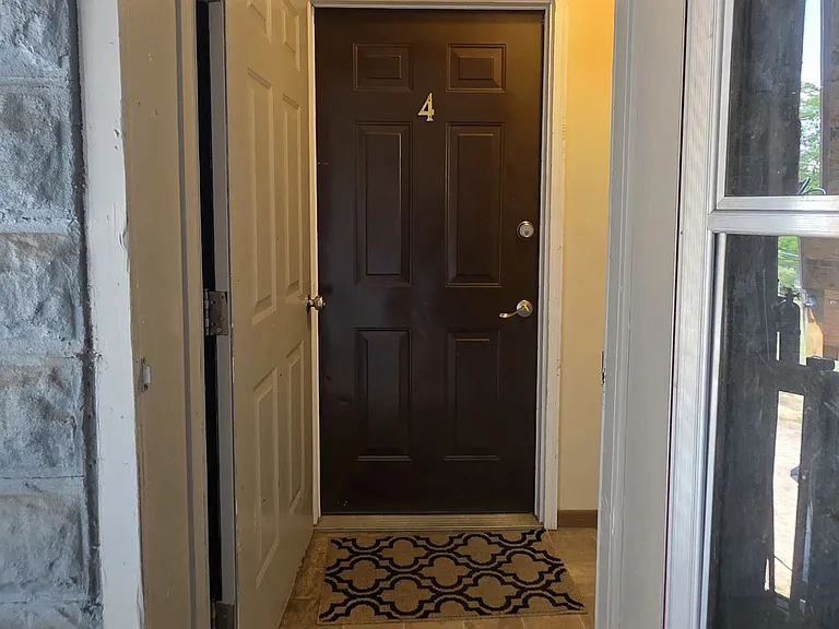112 Main St #4 — Photo 9