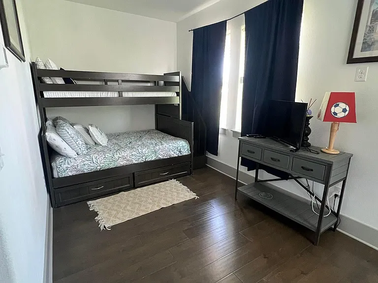 285 Gulfview Cir — Photo 32