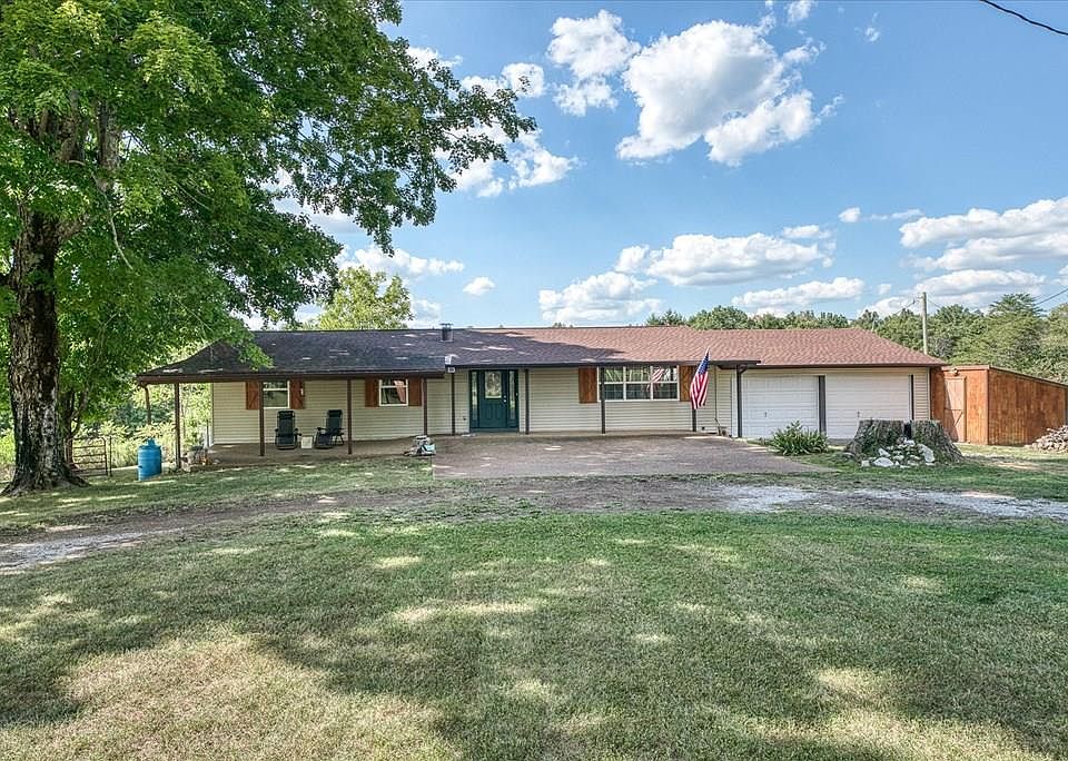 1st image of 493 Crockett Lake Dr