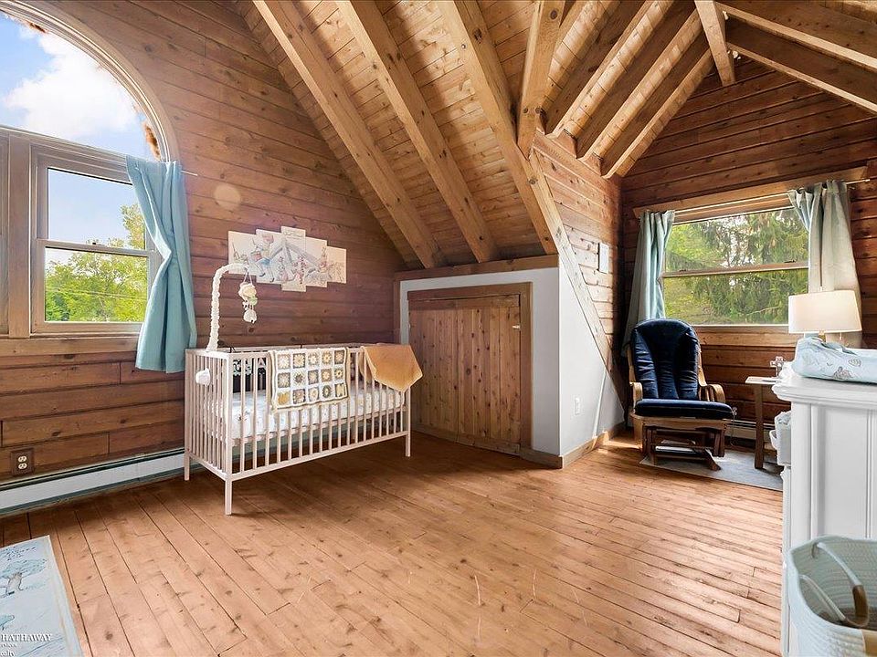 8828 Meskill Rd, photo 21
