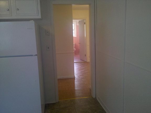 4th image of 26 Lennon Ave #2
