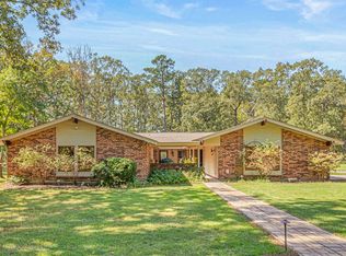 7438 Cross Rd, Pine Bluff, AR 71603