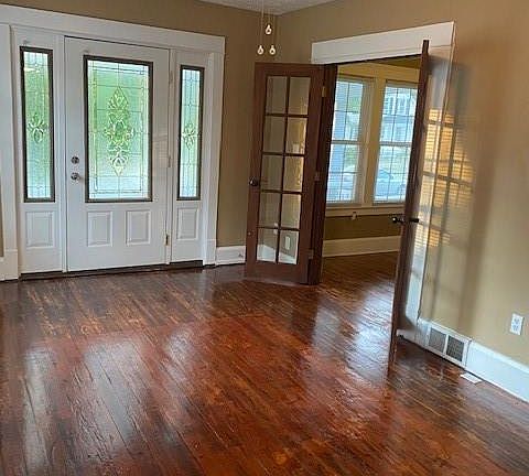 2nd image of 309 Columbus St