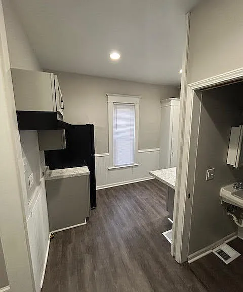 836 Sherman St SE #1 — Photo 4