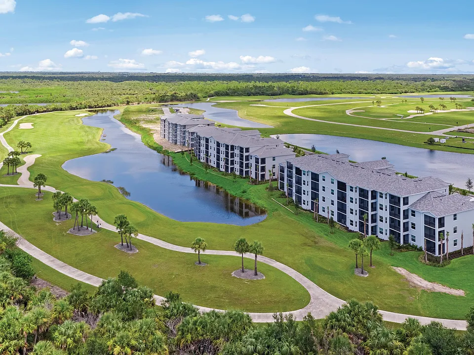 Heritage Landing Blvd