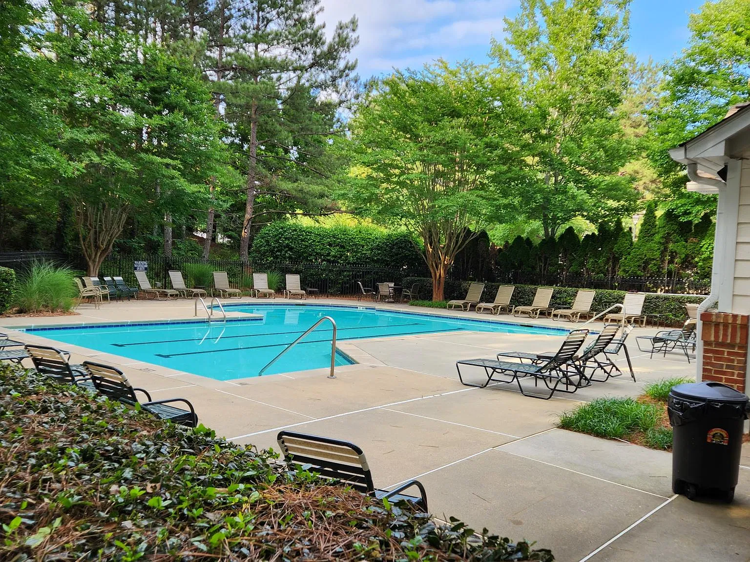 2 bed, 1278 sqft, $2,200 — Photo 3