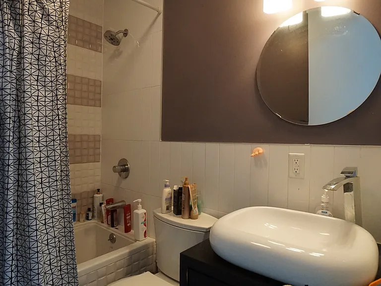 1160 Halsey St #3 — Photo 16