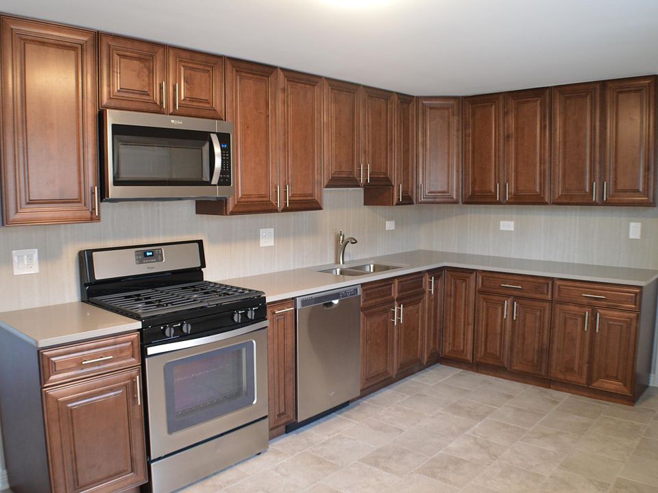 1st image of 5210 N Potawatomie Ave APT 2W