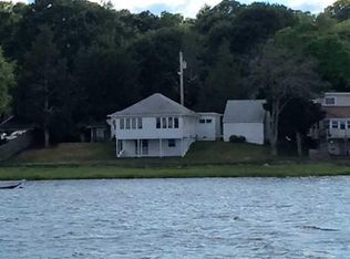 12 Everett Ave, Bristol, RI 02809