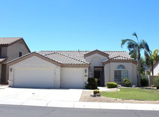 1061 W Longhorn Dr, Chandler, AZ 85286