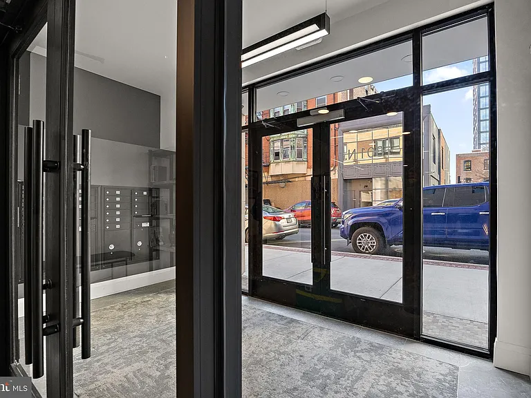 801 N Market St #207 — Photo 25