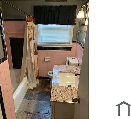 1660 Roberts St SW — Photo 8