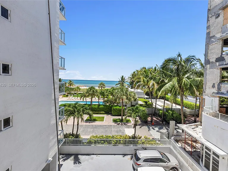 2457 Collins Ave #406 — Photo 15