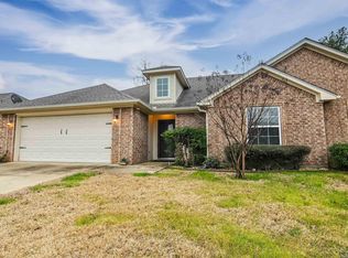 2226 Woodgrove Ln, Longview, TX 75605