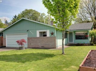 655 Stonehill Dr, Gladstone, OR 97027