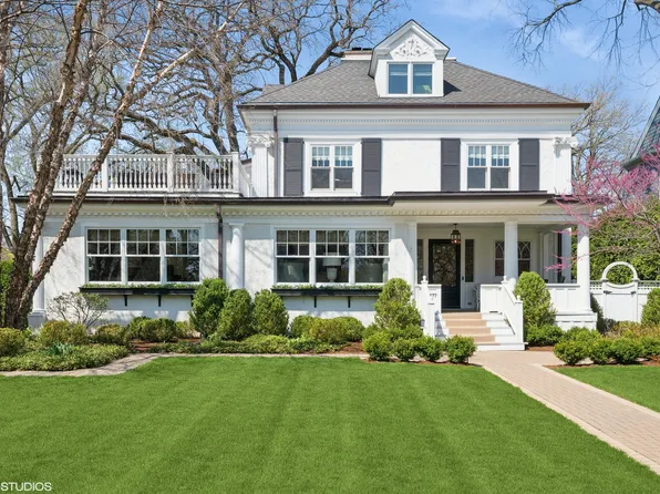 577 Ash St, Winnetka, IL 60093