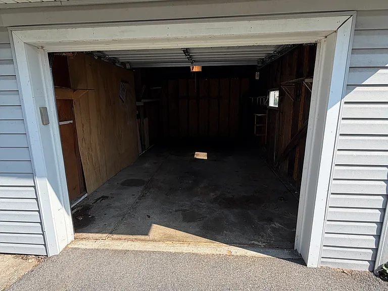 548 Broad St — Photo 12