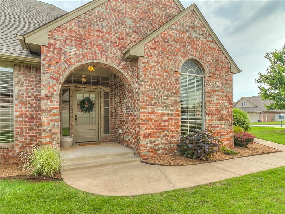 1st image of 17717 Griffin Gate Dr