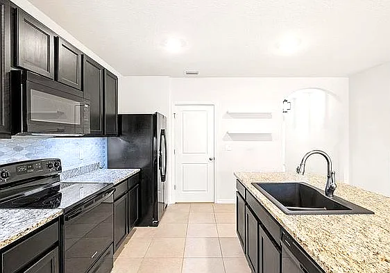 1523 Glen Grove Loop — Photo 11