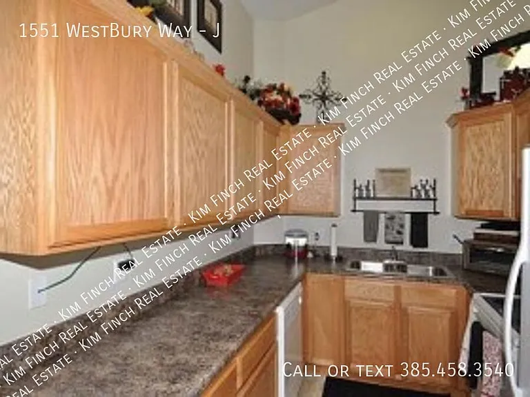 1551 Westbury Way #J — Photo 31