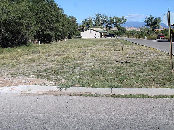 5th image of 705 N Railroad Ave