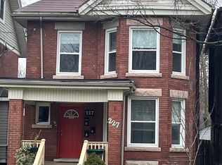 227 Sherman Ave S #2, Hamilton, ON L8M2R2