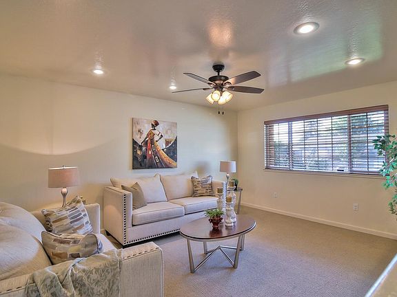 3rd image of 15410 La Alameda Dr