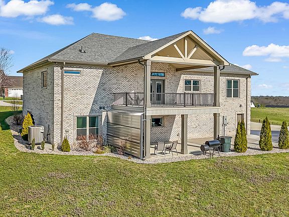 5th image of 148 Sylvan Way