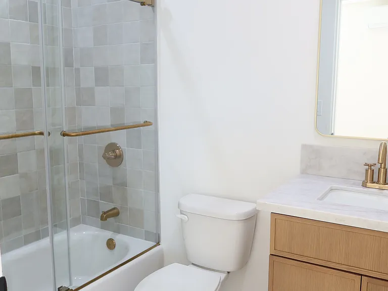 1734 N Taft Ave #5 — Photo 8