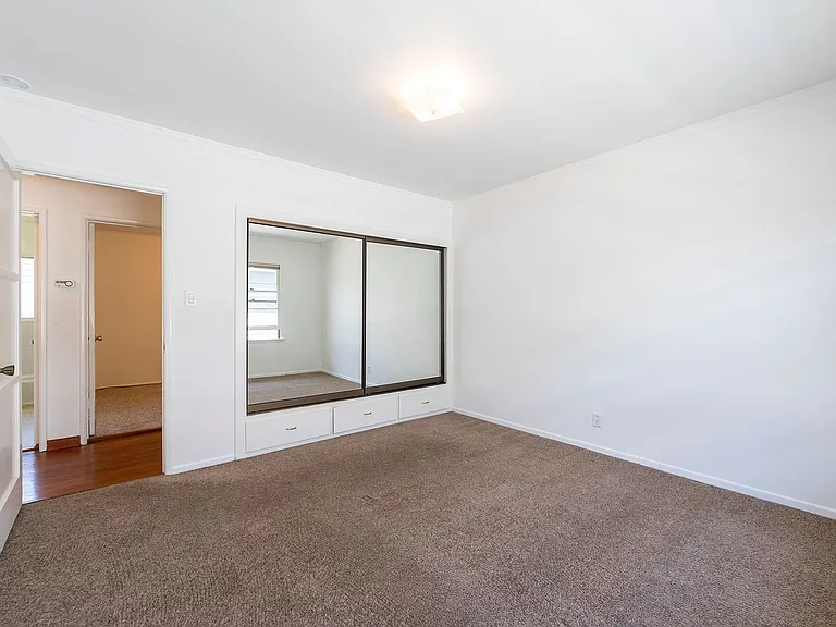 501 Kansas St — Photo 16