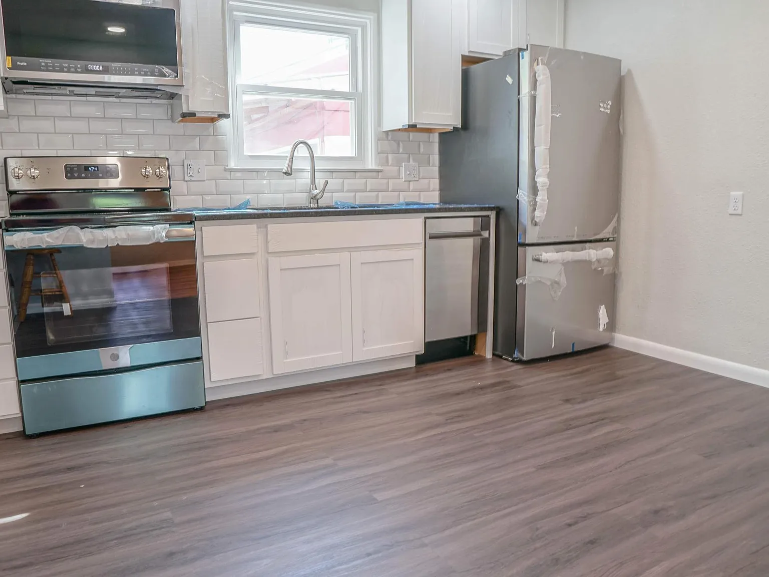 4 bed, 1388 sqft, $1,880 — Photo 4