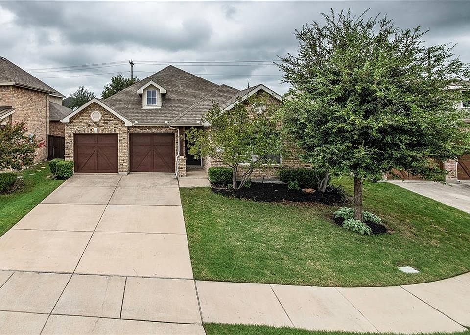 1st image of 5857 Pinebrook Dr