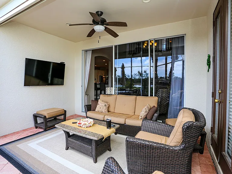 5945 Paradise Cir — Photo 22