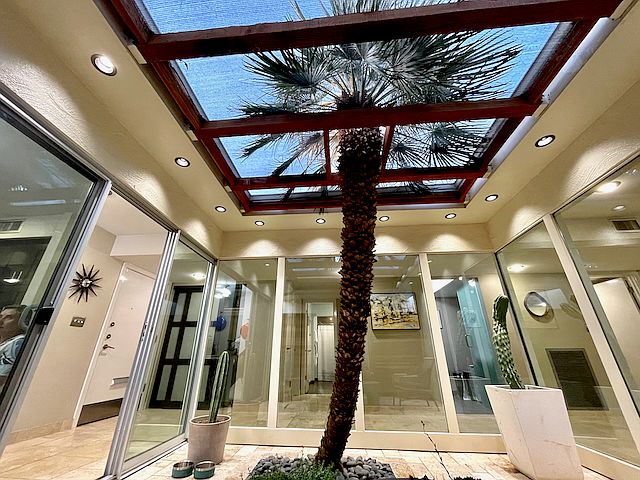Internal atrium/courtyard