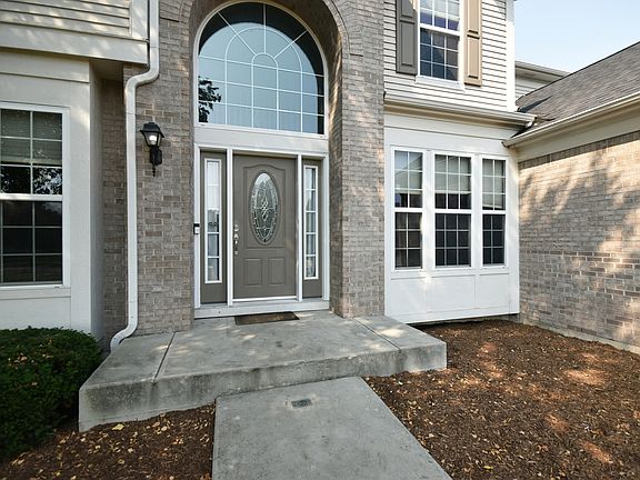 2nd image of 12408 Canterbury Dr